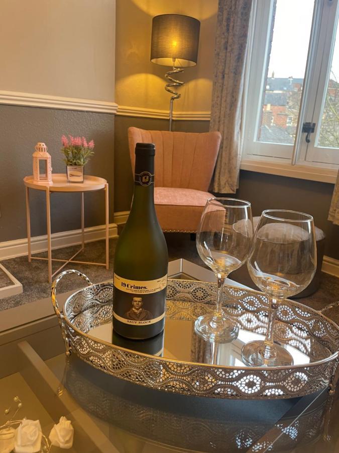 Courtyard Holiday Apartments Belper Zewnętrze zdjęcie