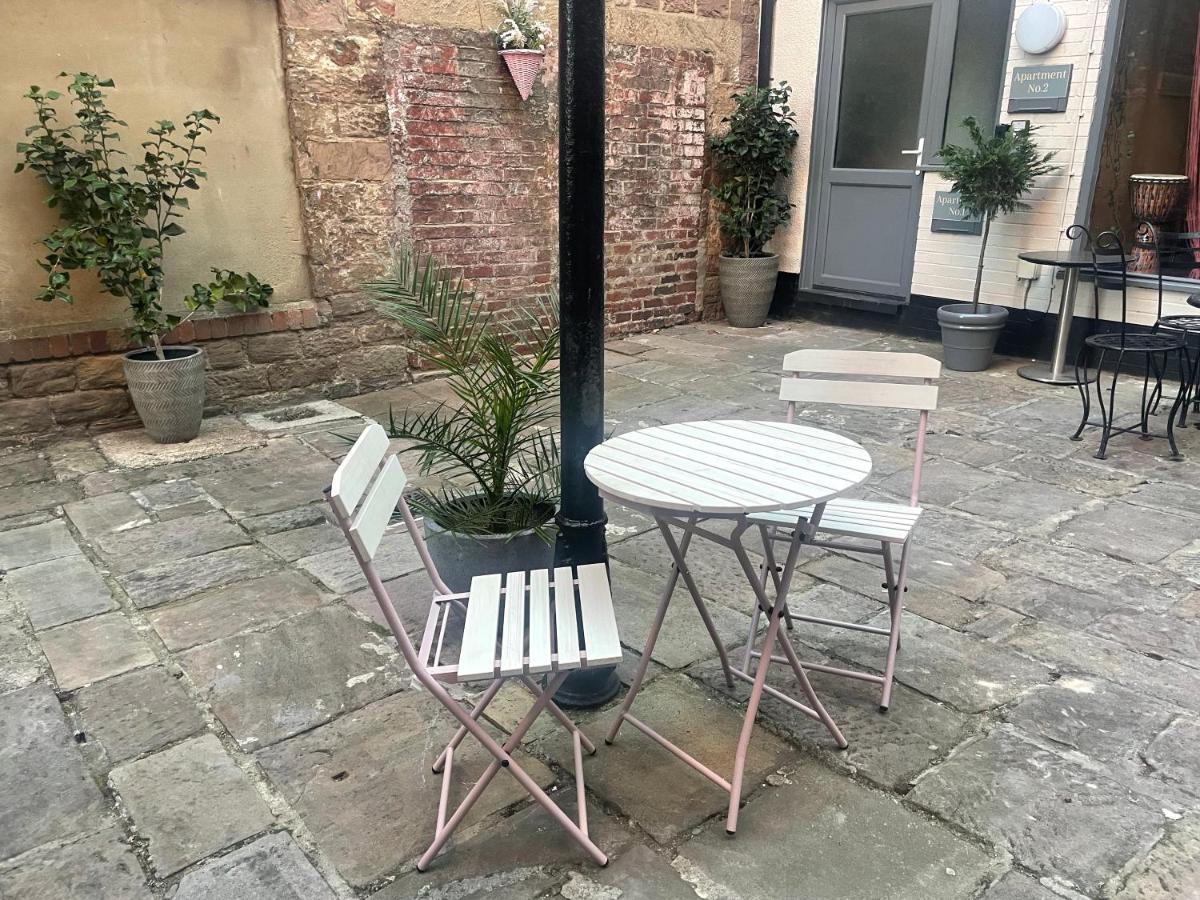 Courtyard Holiday Apartments Belper Zewnętrze zdjęcie