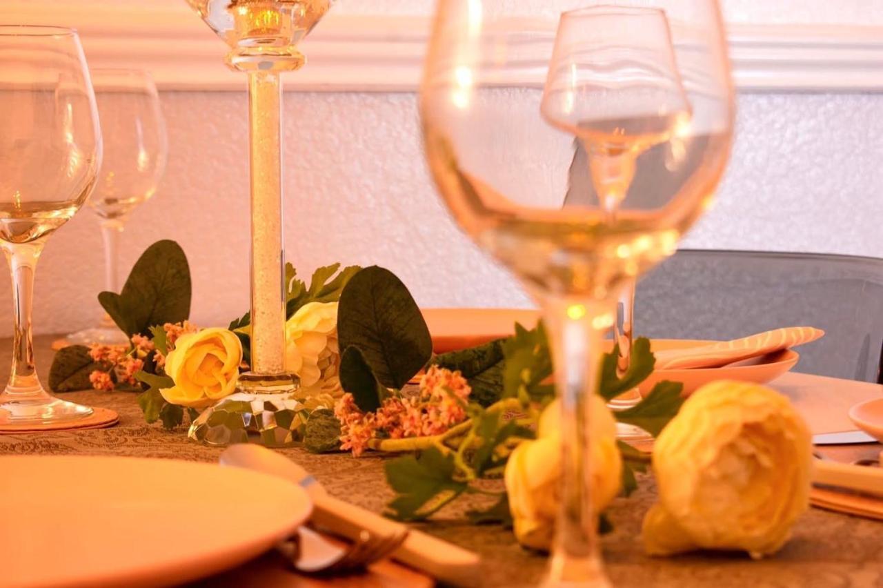 Courtyard Holiday Apartments Belper Zewnętrze zdjęcie