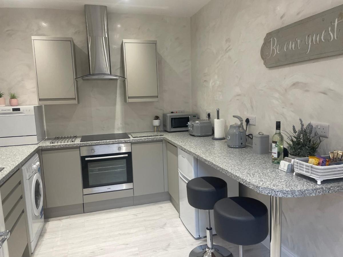 Courtyard Holiday Apartments Belper Zewnętrze zdjęcie