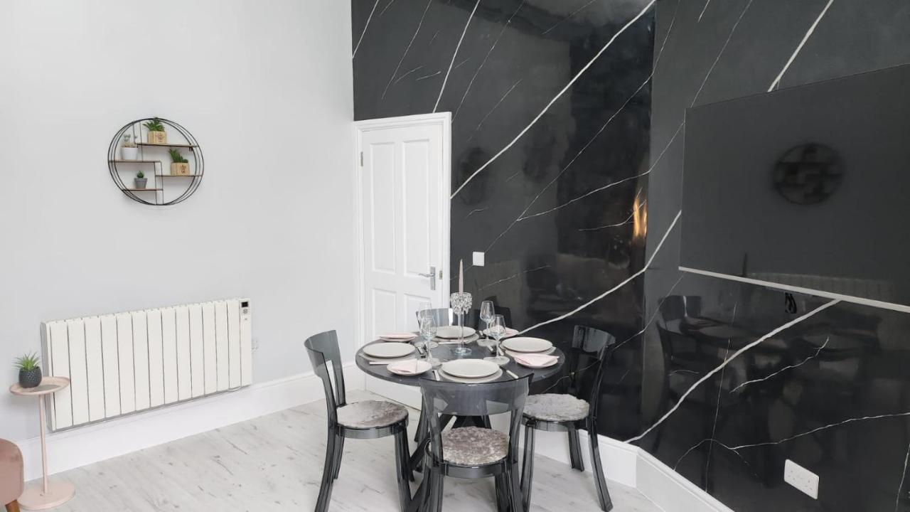 Courtyard Holiday Apartments Belper Zewnętrze zdjęcie