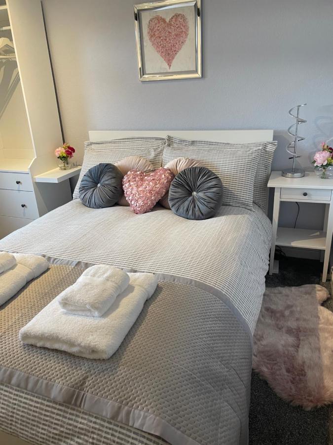 Courtyard Holiday Apartments Belper Zewnętrze zdjęcie