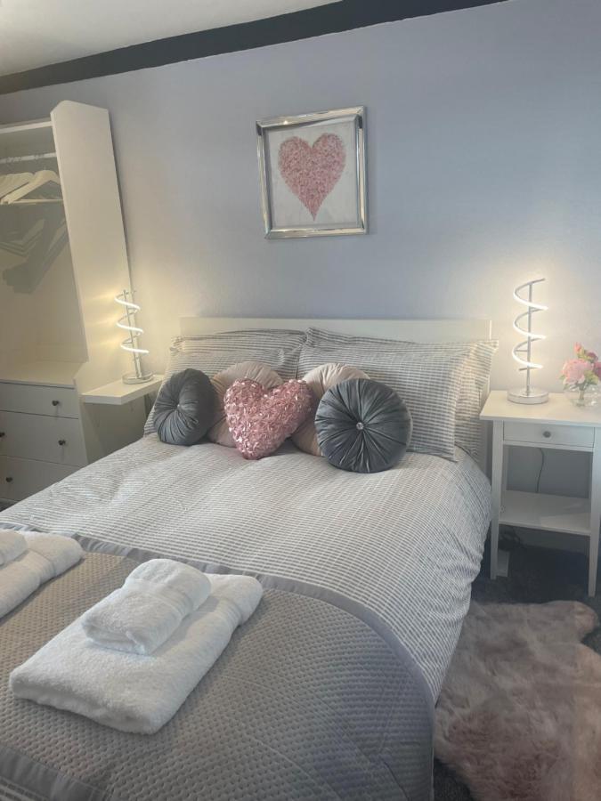 Courtyard Holiday Apartments Belper Zewnętrze zdjęcie