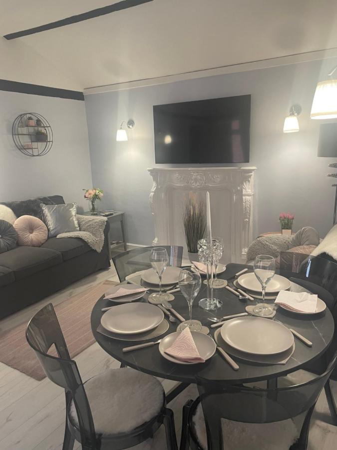 Courtyard Holiday Apartments Belper Zewnętrze zdjęcie