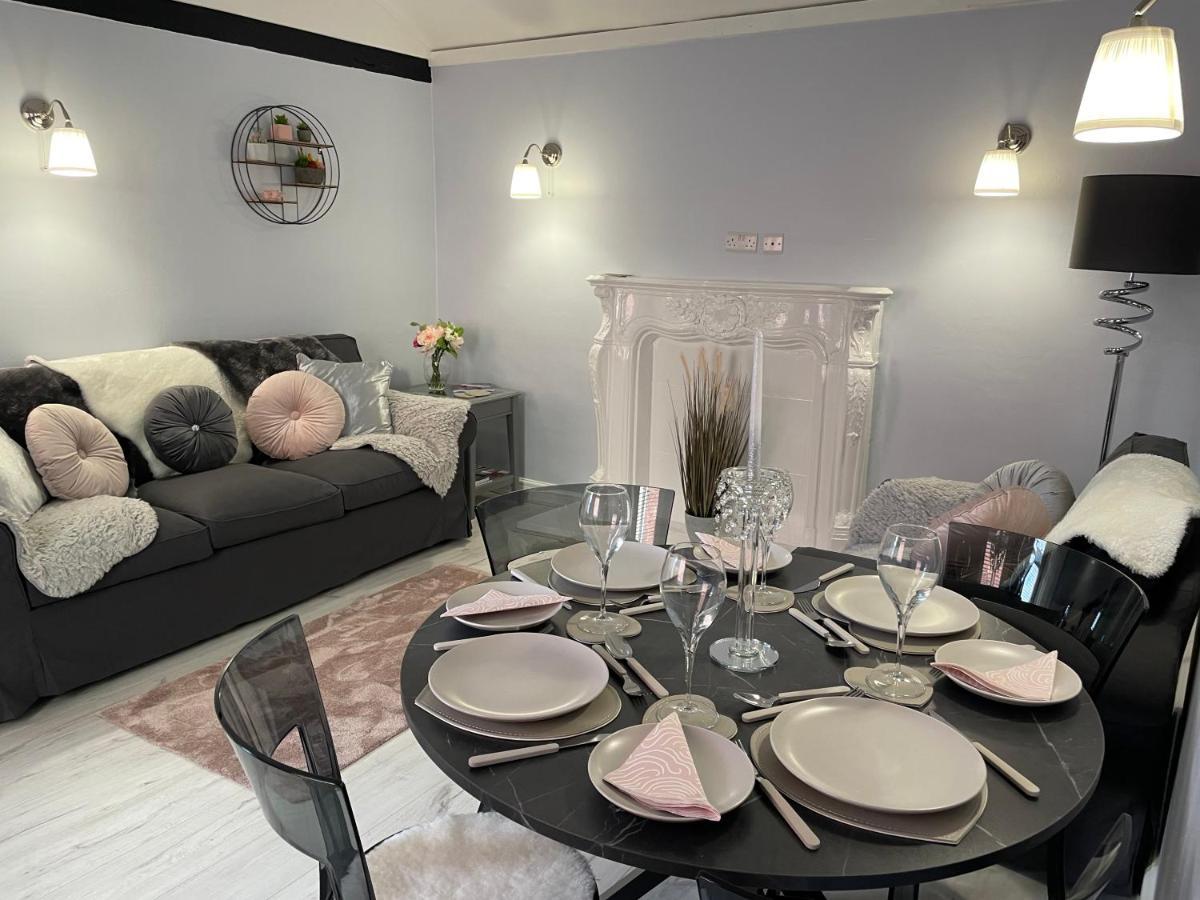 Courtyard Holiday Apartments Belper Zewnętrze zdjęcie