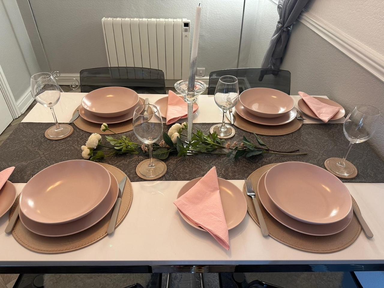 Courtyard Holiday Apartments Belper Zewnętrze zdjęcie